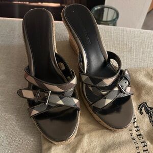 Burberry Black and Tan Patterned Wedges